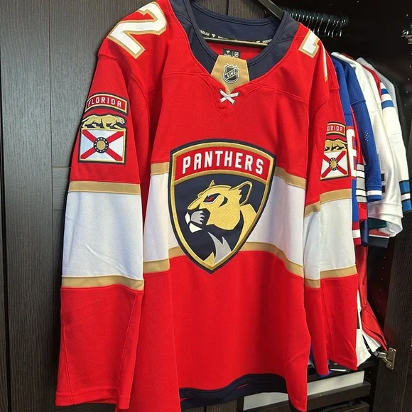 Sergei Bobrovsky Florida Panthers Fanatics Premium Jersey - Red - Picture 3 of 6